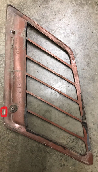 QUARTER WINDOW LOUVER, RIGHT USED, 74-6 LAGUNA