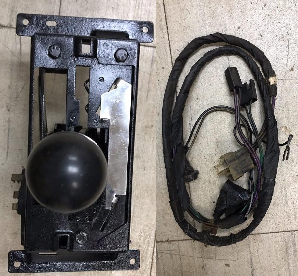 FLOOR SHIFTER DUAL GATE, AUTO, USED, 68 GTO – Chicago Muscle