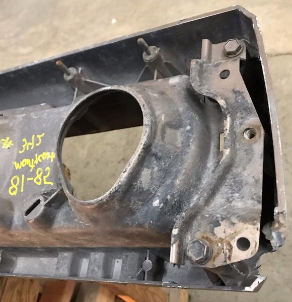 HEADER PANEL OUTER BRACKET, LEFT STANDARD 81-88 MONTE CARLO