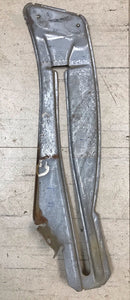 QUARTER GLASS TRACK, RIGHT COUP VERTICAL USED 68-72 A-BODY