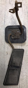 THROTTLE PEDAL ASSEMBLY ,USED  68-72 CUTLASS 442