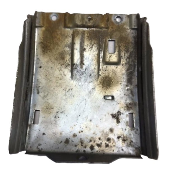 DASH ASHTRAY RETAINER ,USED 73-77 GRAND PRIX AM CAN