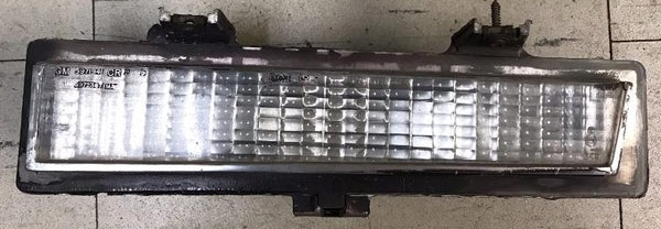 PARK LIGHT ASSMY, LEFT USED 81-88 MONTE EXCEPT SS LS