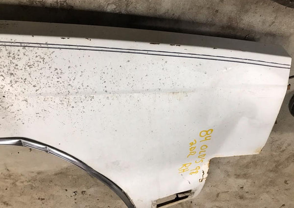 FRONT FENDER ,RIGHT USED RWD 80-89 OLDS 88 98