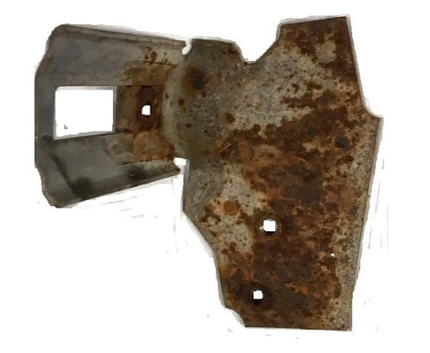 QUARTER GLASS TRACK BRACKET ,LOWER LEFT 71-5 B-BODY CONVERT