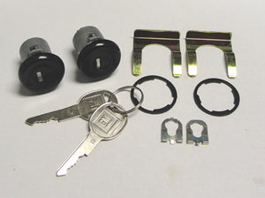 DOOR LOCK CYLINDERS , W/KEYS 81-88 G-BODY