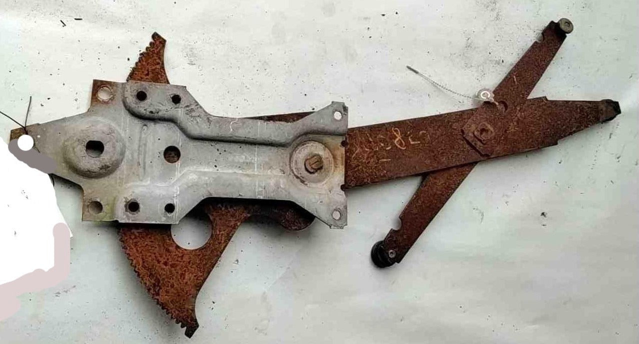 DOOR REGULATOR ,POWER RIGHT USED 79-88 G-BODY