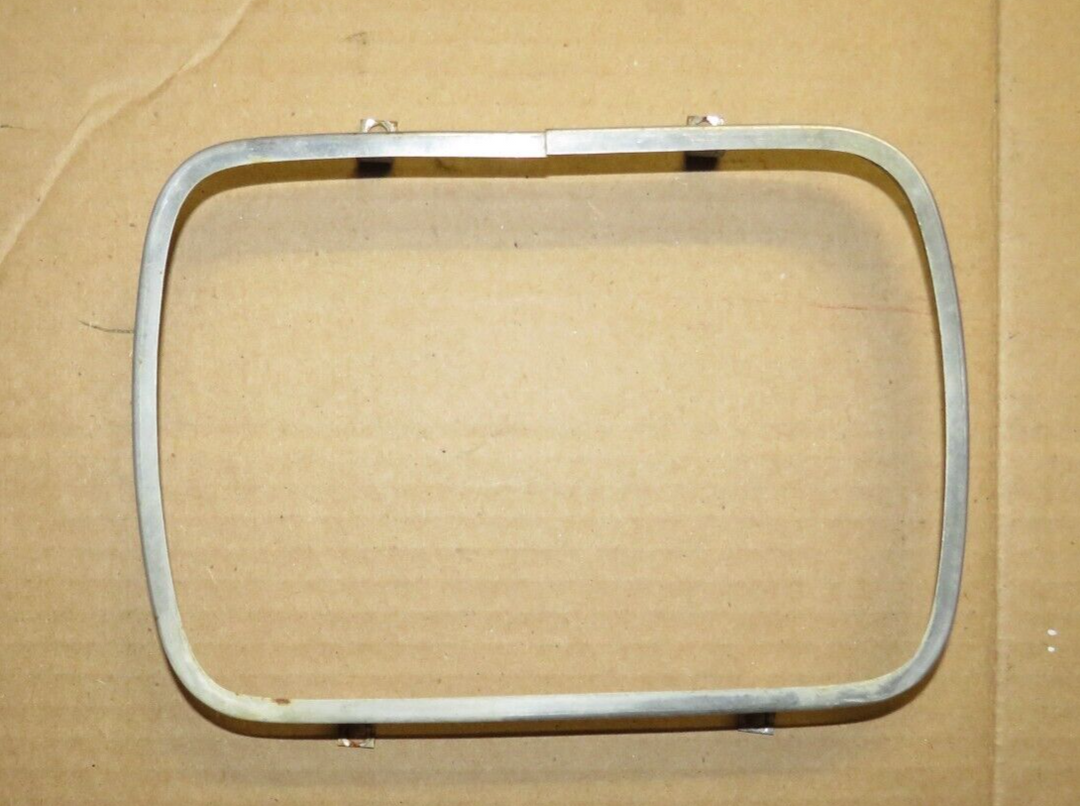 HEADLIGHT RETAINER ,SQUARE USED FOR 2 HEADLIGHT SYSTEM 77-92 – Chicago ...
