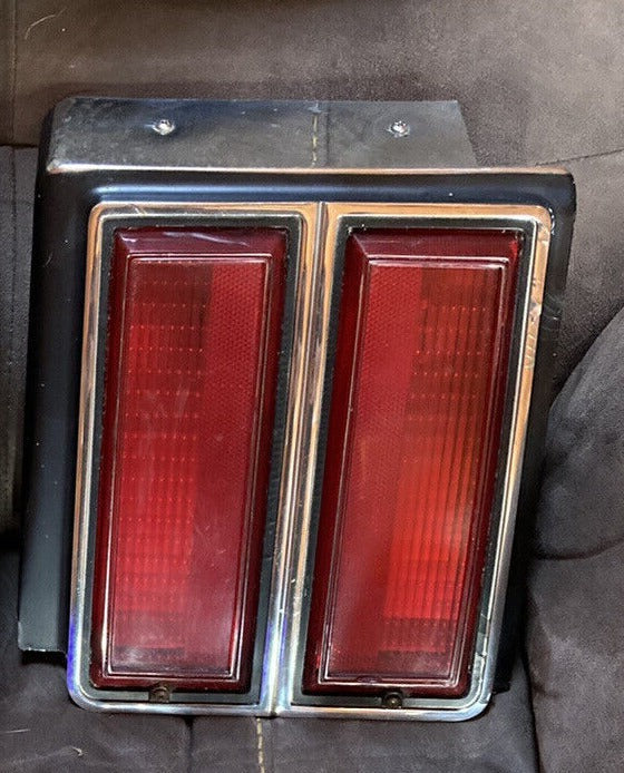 TAIL LIGHT ASSMY , RIGHT USED 79 CUTLASS Chicago Muscle Car Parts , Inc.
