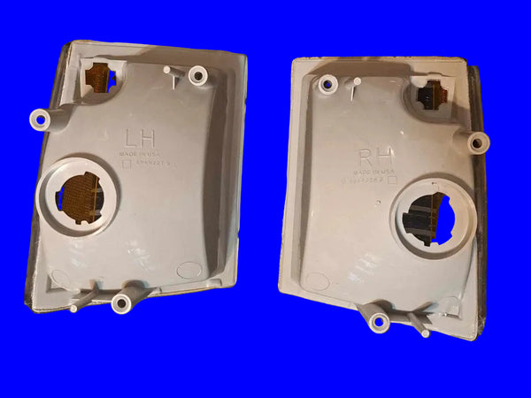PARK LIGHT LENS ,PAIR NEW 79 MONTE CARLO