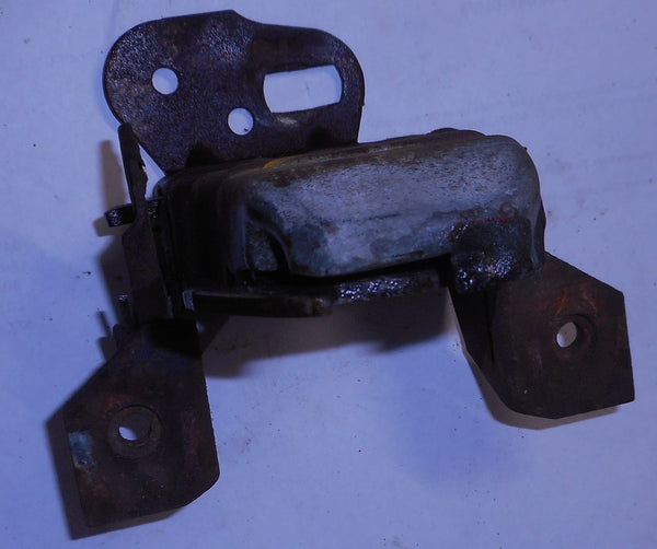 HOOD LATCH ,USED, 68-69 SKYLARK, 68 BUICK