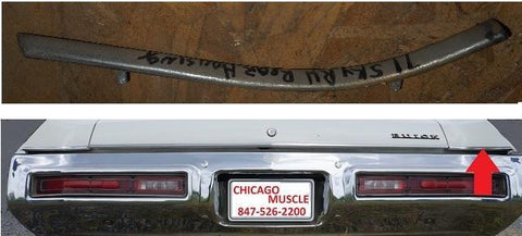 QUARTER PANEL EXTENSION MOLDING OR TRIM, RIGHT SIDE, EACH, USED