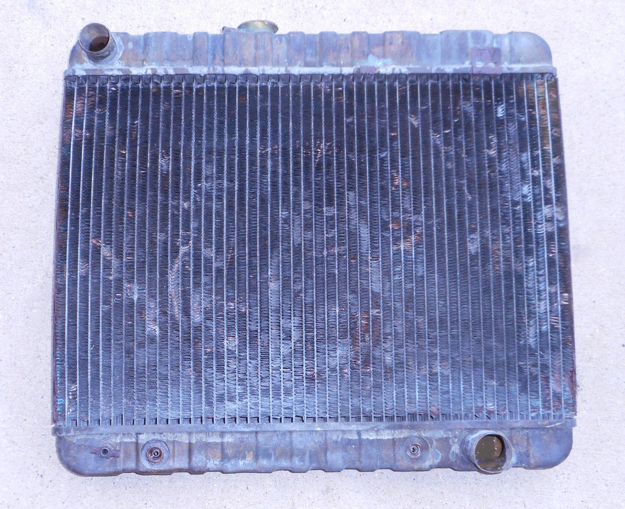 RADIATOR ,USED HARRISON 4 CORE,AUTO 65 CHEVELLE, SS MALIBU,