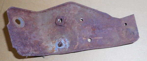 DASH BRACKET ,RIGHT LOWER USED 70-81 CAMARO