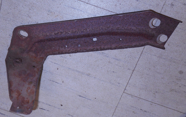 DASH BRACKET ,LEFT LOWER USED 70-81 CAMARO