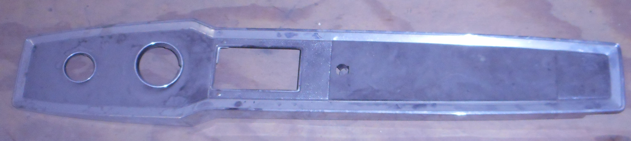 CONSOLE TOP HALF ,AUTOMATIC USED 65 IMPALA SS