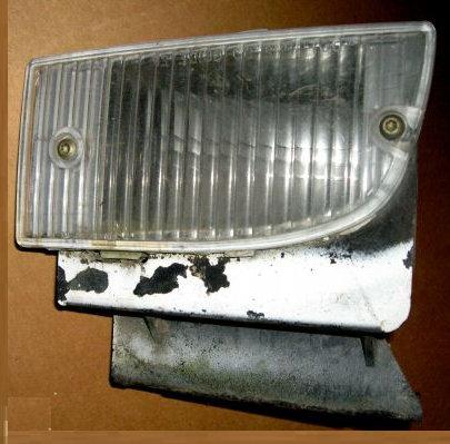 PARK LIGHT ASSEMBLY, LH, 91-2 FB TA, INCLUDES BRACKET HOUSING, LENS, USED
