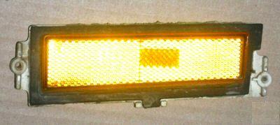 FRONT MARKER LIGHT ,RIGHT USED 81-88 MONTE CARLO