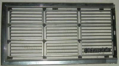 FRONT GRILL, LH, 83 DELTA 88, USED