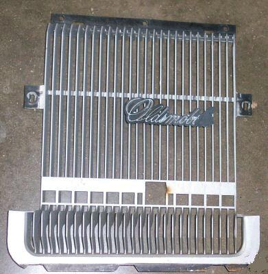 FRONT GRILL, LH, 74 CS, USED, SUPREME, CAST# 414325