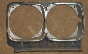 HEADLIGHT BEZEL, LEFT SIDE, USED CAST #5517
