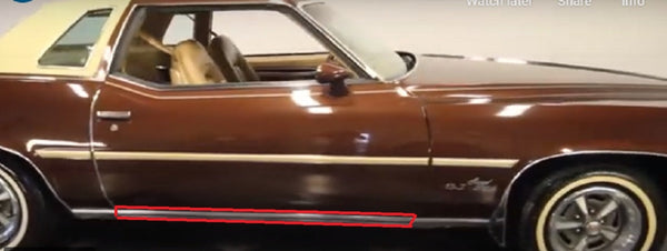 DOOR MOLDING ,BOTTOM RIGHT 74-77 GRAND PRIX