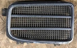 FRONT GRILL ,RIGHT USED 72 LEMANS LUXURY