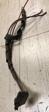 CONV TOP SWITCH PLUG, 68-72 BUICK, USED