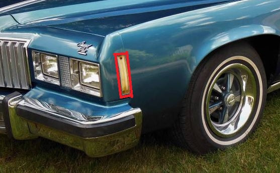 FRONT SIDE MARKER LIGHT ,LEFT USED 74-77 GRAND PRIX