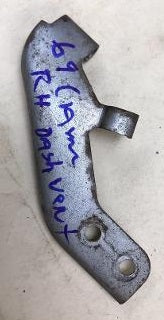AC VENT CABLE BRACKET ,RIGHT 69 CAMARO,69-72 NOVA