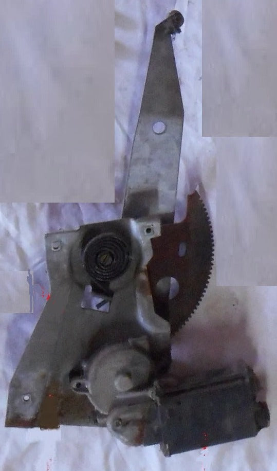 QUARTER REGULATOR & MOTOR ,USED LEFT 71-5 B-BODY
