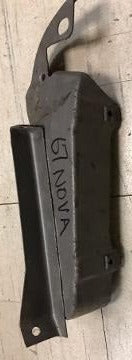 GRILLE SIDE BRACKET ,LEFT 67 NOVA