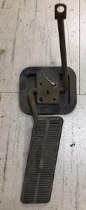 GAS PEDAL ASSMY ,USED 70-2 CHEVELLE MONTE CARLO