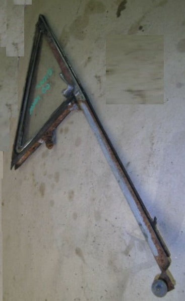 DOOR VENT FRAME ,RIGHT SEDAN USED 62-67 NOVA