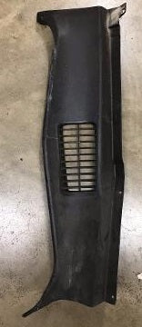 B PILLAR LOWER PANEL ,RIGHT PLASTIC USED 73-77 ELCAMINO