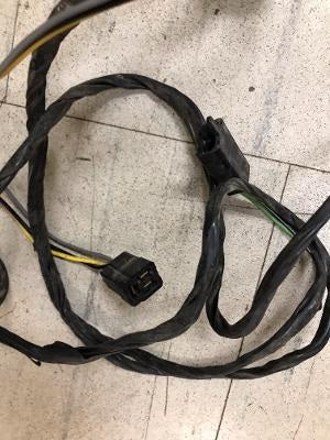 RADIO HARNESS & PLUGS ,ORIGINAL USED 70-72 CHEVY