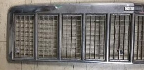 FRONT GRILL ,USED 75 CHEVELLE MALIBU ELCAMINO