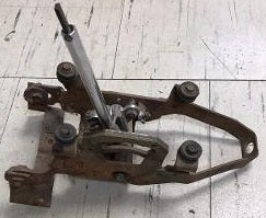 FLOOR SHIFTER ,AUTO USED 68 GRAND PRIX CAT BONN