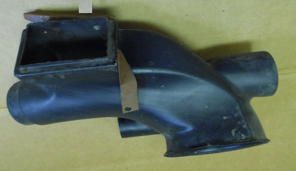 AC DISTRIBUTOR DUCT ,UPPER,USED 79-81 CAMARO