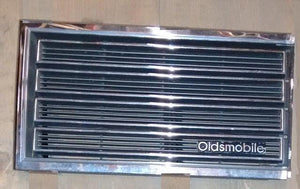 FRONT GRILLE, LEFT SIDE, USED