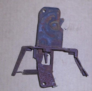 HOOD LATCH ,USED, 71-72 B-C-E BODY, 71-73 CADDY