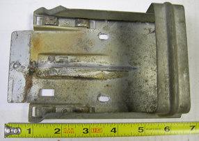 DASH ASHTRAY RETAINER, 69 CH EL MA, USED, TRACK