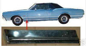 FENDER LOWER REAR MOLDING, LEFT USED 67 SUPREME 442