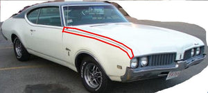 FENDER PEAK MOLDING ,RIGHT USED 69 CUTLASS 442