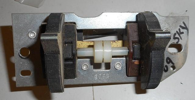 WIPER SWITCH ,HIDDEN, USED 69 SKYLARK ,69 70 RIVIERA