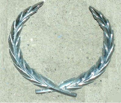 TRUNK LID EMBLEM, "WREATH", USED