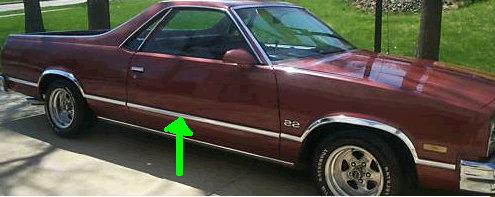 DOOR MOLDING ,RIGHT USED 78-87 ELCAMINO