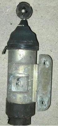 DOOR LOCK ACTUATOR, RIGHT USED 73-76 A,70-76 B-C-D-E BODY