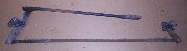WIPER LINKAGE, USED 82-86 CAMARO FIREBIRD