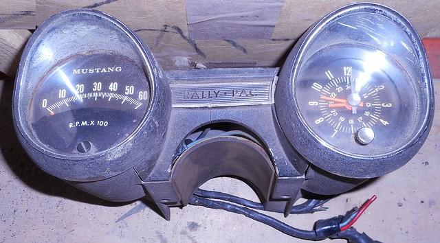 RALLY PAC GAUGES ,USED 64 65 MUSTANG